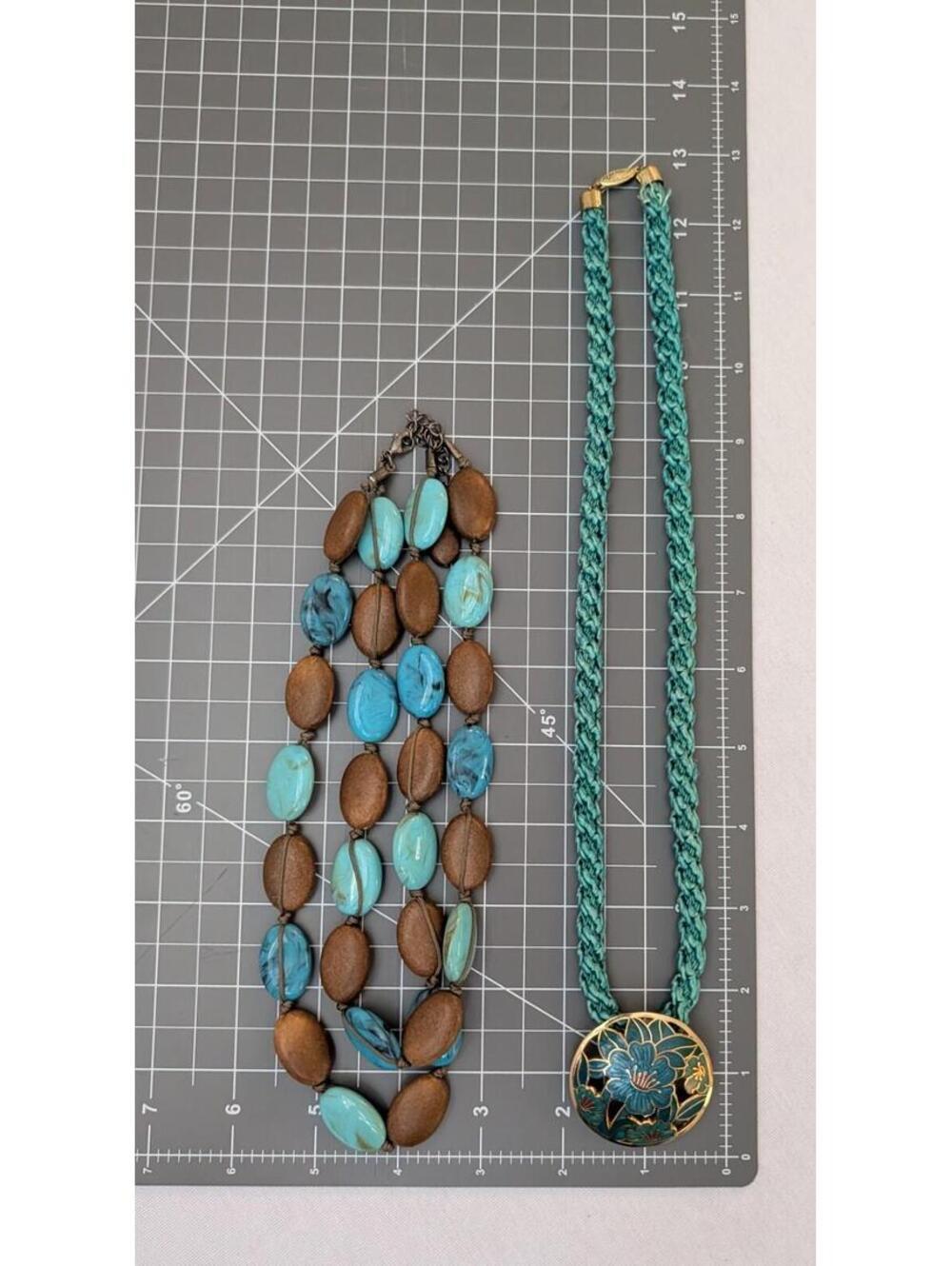 Teal Necklace Lot Of 2 Mermaid Hawaiian Style Enameled Pendant Beaded - Picture 6 of 8
